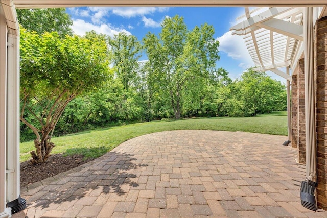 1425 Cravens Creek Ln SW, Roanoke, VA 24018 - view of patio / terrace featuring view of wooded area