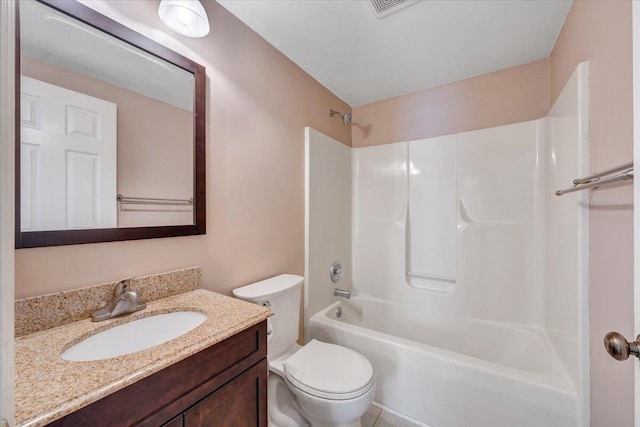 715 N Stonewall St, Salem, VA 24153 - bathroom with vanity and washtub / shower combination
