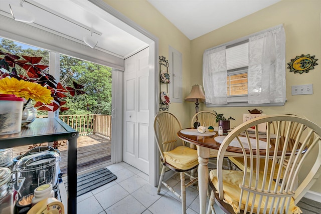 2139 Bailey Ave, Salem, VA 24153 - dining space with light tile patterned floors