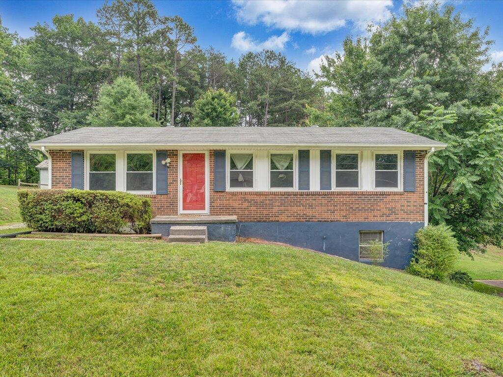 82 Forest Hill Dr, Collinsville, VA 24078 - view of front of home with brick siding and a front yard