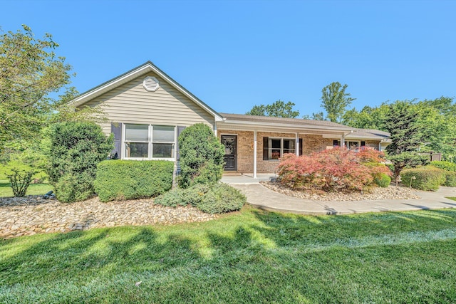 395 Middle Valley Rd, Hardy, VA 24101 - ranch-style home featuring a front lawn and brick siding