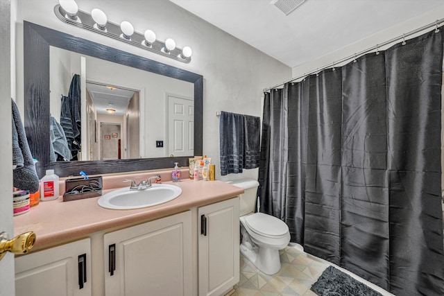 6131 Carolina Trl, Roanoke, VA 24019 - bathroom featuring toilet and vanity
