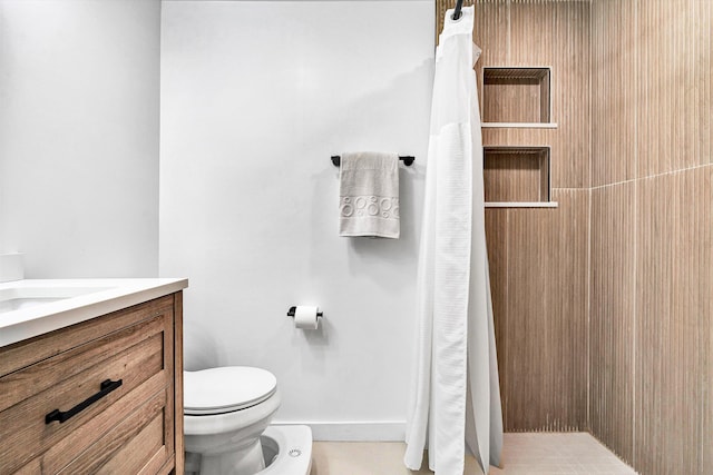 5260 Crossbow Cir Unit 9E, Roanoke, VA 24018 - bathroom with toilet, vanity, and a shower with shower curtain