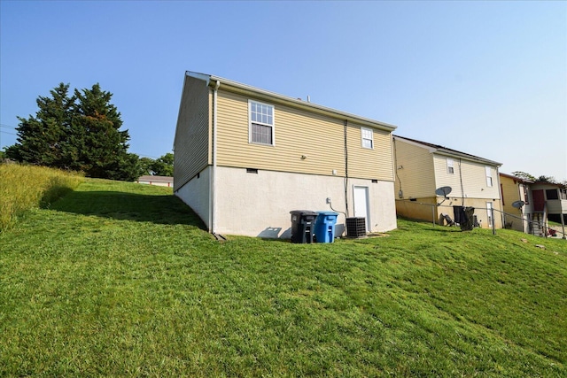 1903 Archbold Ave NE, Roanoke, VA 24012 - back of house featuring cooling unit