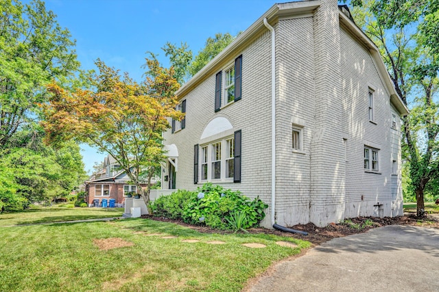 1132 Hamilton Ave SW, Roanoke, VA 24015 - view of property exterior featuring a yard