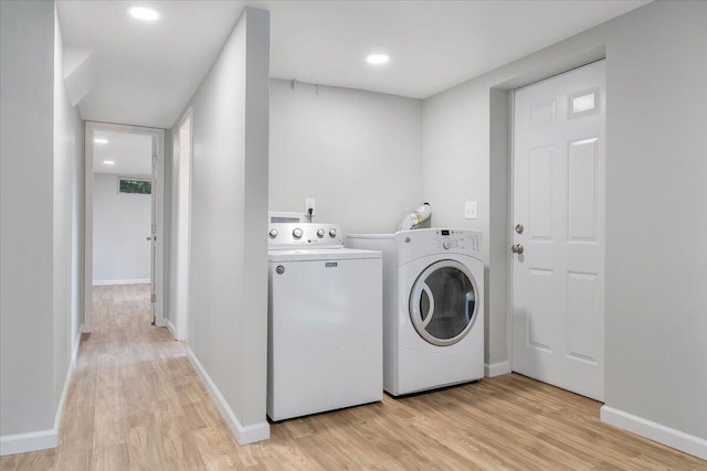 3271 Rasmont Rd, Roanoke, VA 24018 - laundry area featuring washing machine and clothes dryer, light wood-style floors, baseboards, and recessed lighting
