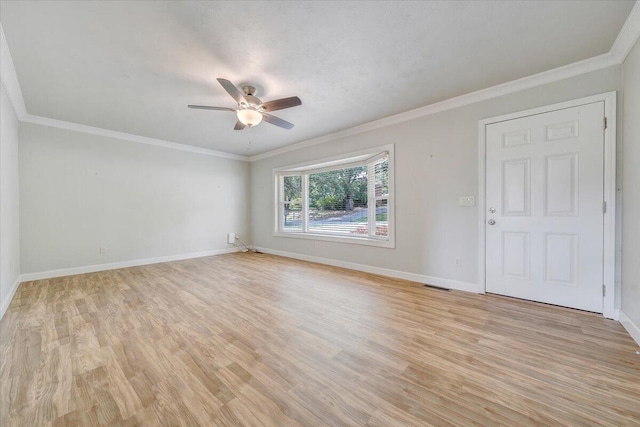 3271 Rasmont Rd, Roanoke, VA 24018 - unfurnished room featuring ceiling fan, baseboards, light wood-style floors, and crown molding
