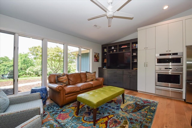 569 Sprinkle Rd, Fincastle, VA 24090 - living area featuring lofted ceiling, a ceiling fan, light wood-type flooring, and recessed lighting