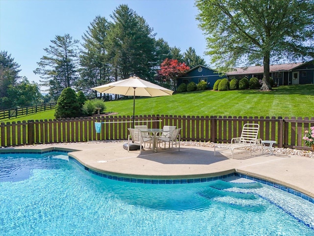 569 Sprinkle Rd, Fincastle, VA 24090 - view of pool featuring a patio area