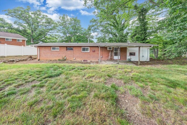 1046 Silverwood Rd NW, Roanoke, VA 24017 - back of property featuring brick siding