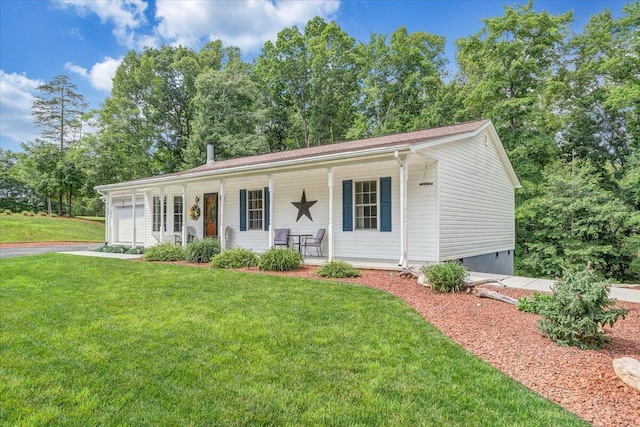 139 Lynville Dr, Hardy, VA 24101 - ranch-style house with covered porch, a front yard, crawl space, and an attached garage