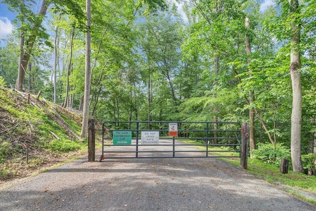 139 Lynville Dr, Hardy, VA 24101 - view of gate
