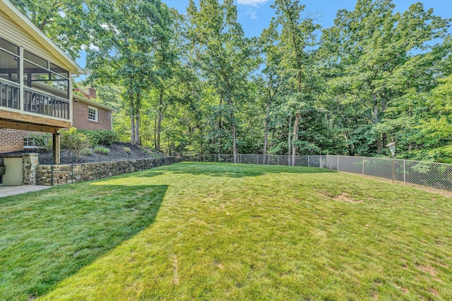 134 Sawyer Dr, Salem, VA 24153 - view of yard featuring a sunroom