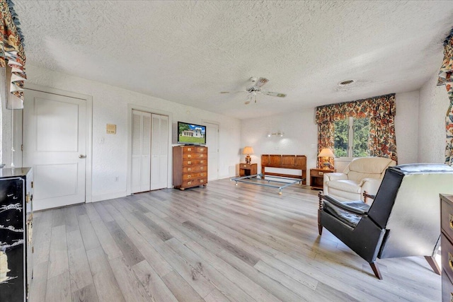 5880 Sugar Loaf Mountain Rd, Roanoke, VA 24018 - living room with a textured ceiling and light wood finished floors