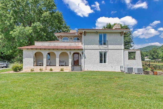 5880 Sugar Loaf Mountain Rd, Roanoke, VA 24018 - view of front facade with covered porch, stucco siding, and a tiled roof