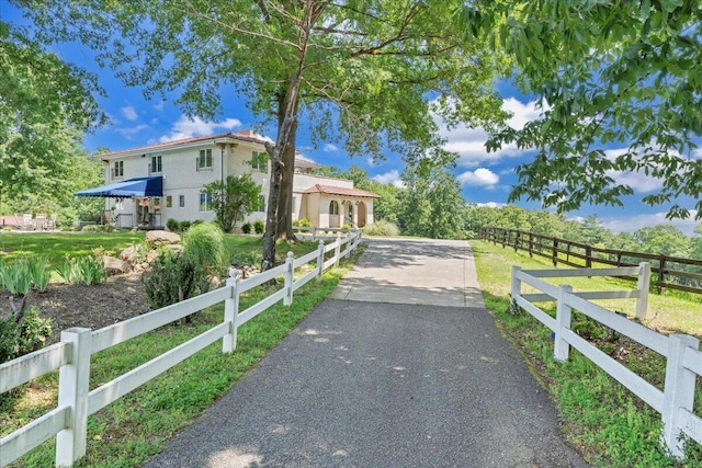 5880 Sugar Loaf Mountain Rd, Roanoke, VA 24018 - mediterranean / spanish-style home with driveway