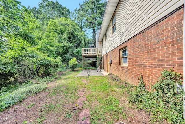 2343 Circle Dr SW, Roanoke, VA 24018 - view of yard with a wooden deck