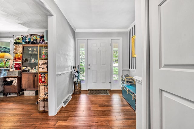 2343 Circle Dr SW, Roanoke, VA 24018 - foyer entrance featuring crown molding and wood-type flooring