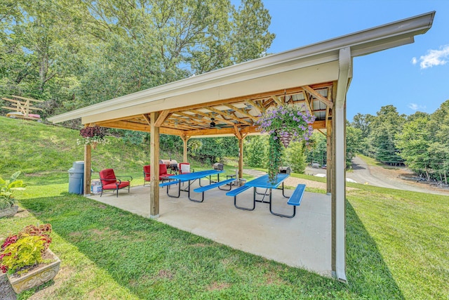 1085 Bluewater Dr Unit 220, Moneta, VA 24121 - view of patio with ceiling fan