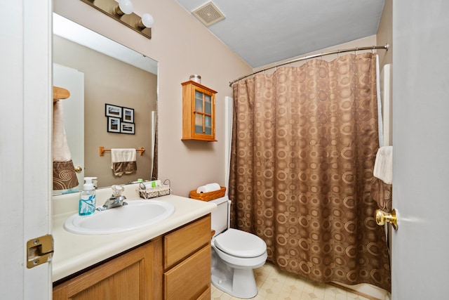 73 Bounty Ct, Roanoke, VA 24019 - full bathroom featuring vanity and a shower with curtain