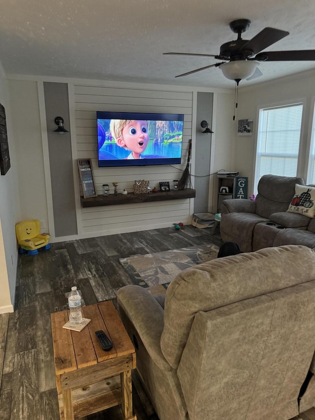 1148 Chapel View Ln, Goodview, VA 24095 - living area with wood finished floors and a ceiling fan