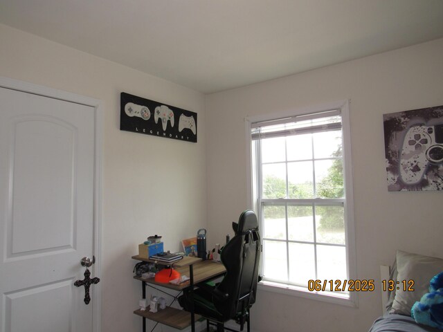 5605 Prunty Dr, Salem, VA 24153 - view of home office
