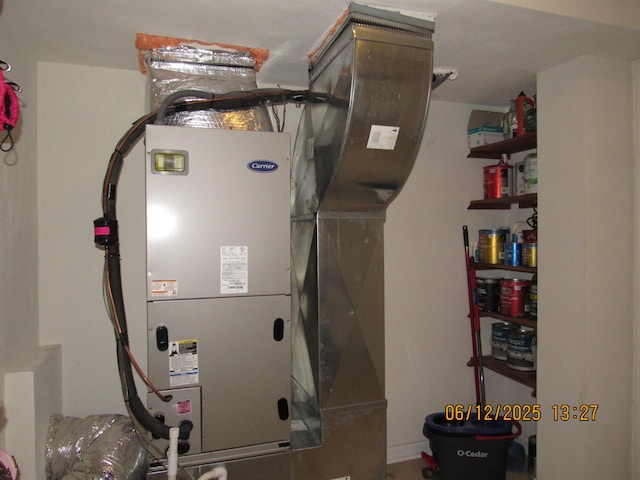 5605 Prunty Dr, Salem, VA 24153 - view of utility room