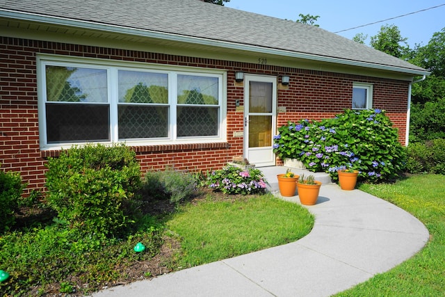 520 S Poplar St, Vinton, VA 24179 - view of front of home with brick siding and a shingled roof