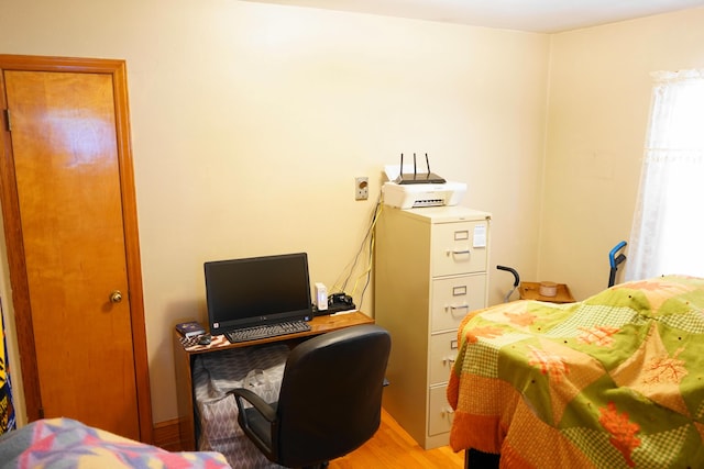 520 S Poplar St, Vinton, VA 24179 - bedroom featuring an office area and light wood finished floors
