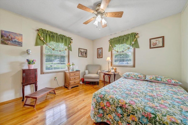 3203 Bradshaw Rd, Salem, VA 24153 - bedroom with light wood finished floors and a ceiling fan