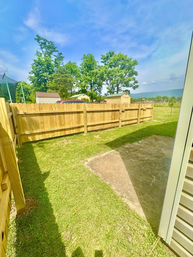 418 Marshall Ave, New Castle, VA 24127 - fenced backyard featuring a patio