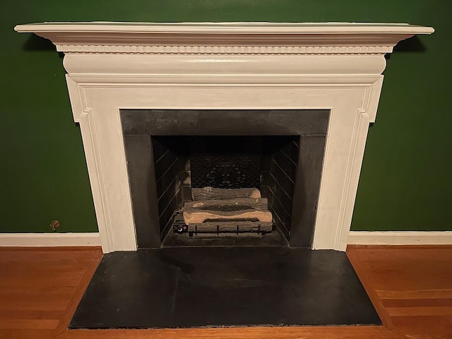 3210 Orchard Hill Rd SW, Roanoke, VA 24018 - detailed view of a fireplace with flush hearth