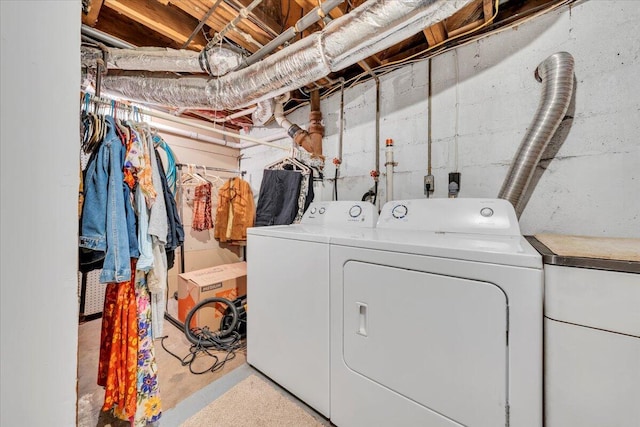 2728 Lansing Dr SW, Roanoke, VA 24015 - laundry room with separate washer and dryer