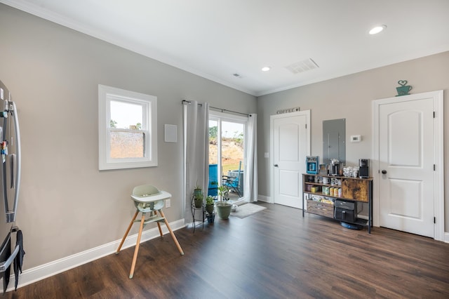 96 Melissa Ln, Lynchburg, VA 24502 - miscellaneous room featuring wood finished floors, crown molding, and recessed lighting