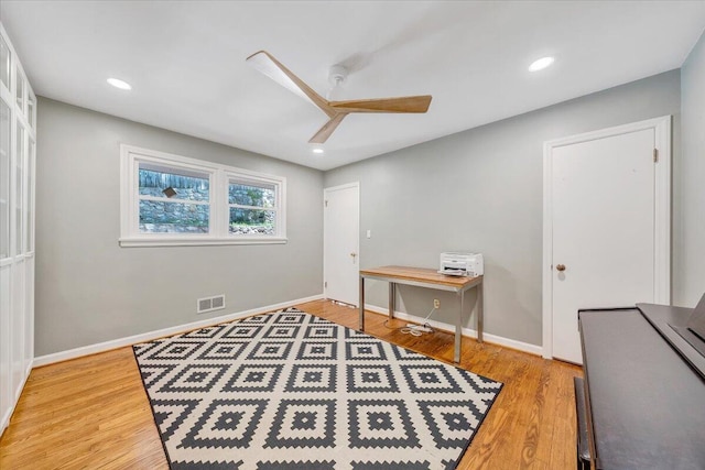 2702 Yellow Mountain Rd SE, Roanoke, VA 24014 - home office featuring a ceiling fan, wood finished floors, and recessed lighting