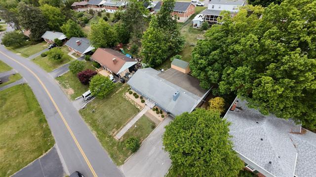 3325 Fleetwood Ave SW, Roanoke, VA 24015 - aerial perspective of suburban area