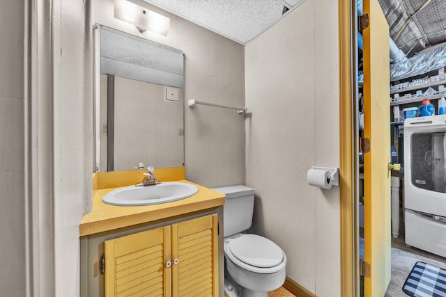 716 Arcadia Cir, Vinton, VA 24179 - bathroom with vanity and washer / dryer