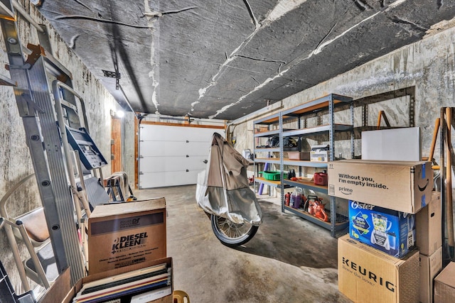 716 Arcadia Cir, Vinton, VA 24179 - view of garage