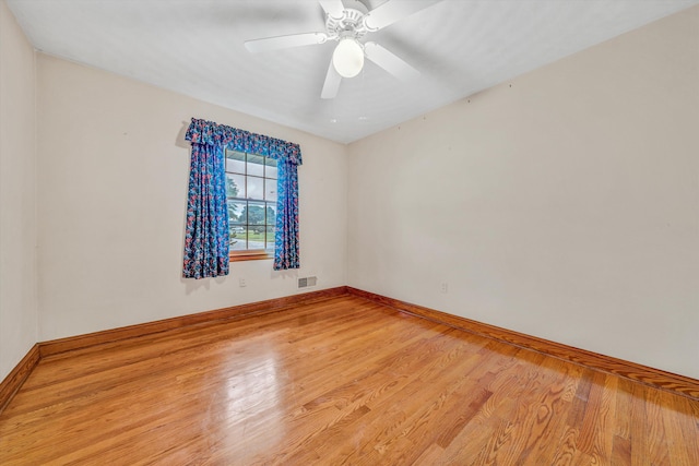4362 Fontaine Cir, Roanoke, VA 24018 - spare room with wood finished floors and a ceiling fan