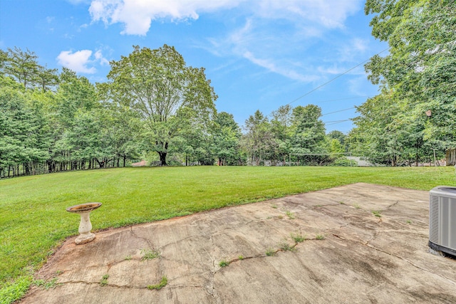 4362 Fontaine Cir, Roanoke, VA 24018 - view of green lawn featuring a patio and view of scattered trees