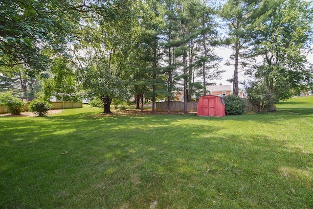 115 Bartley Dr, Salem, VA 24153 - view of yard featuring a storage shed