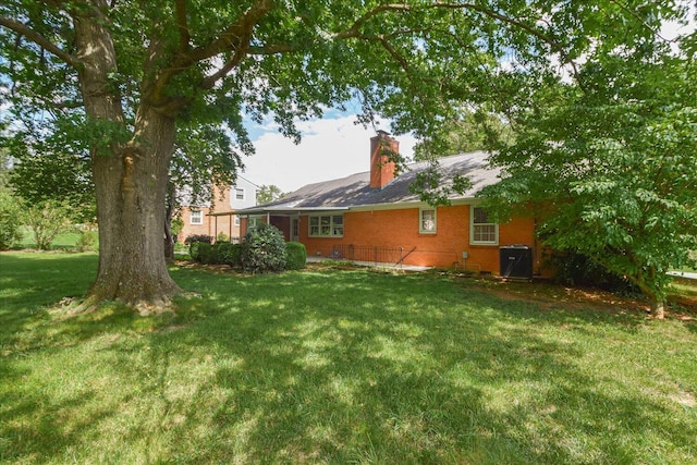 115 Bartley Dr, Salem, VA 24153 - view of grassy yard