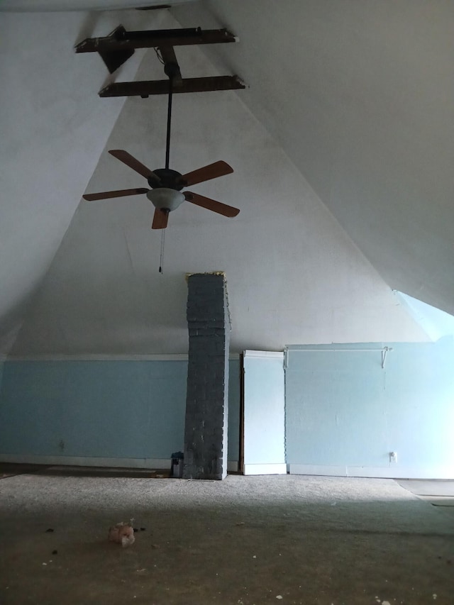 918 Dale Ave SE, Roanoke, VA 24013 - additional living space featuring vaulted ceiling