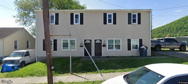 1626 9th St SE, Roanoke, VA 24013 - multi unit property with a front yard