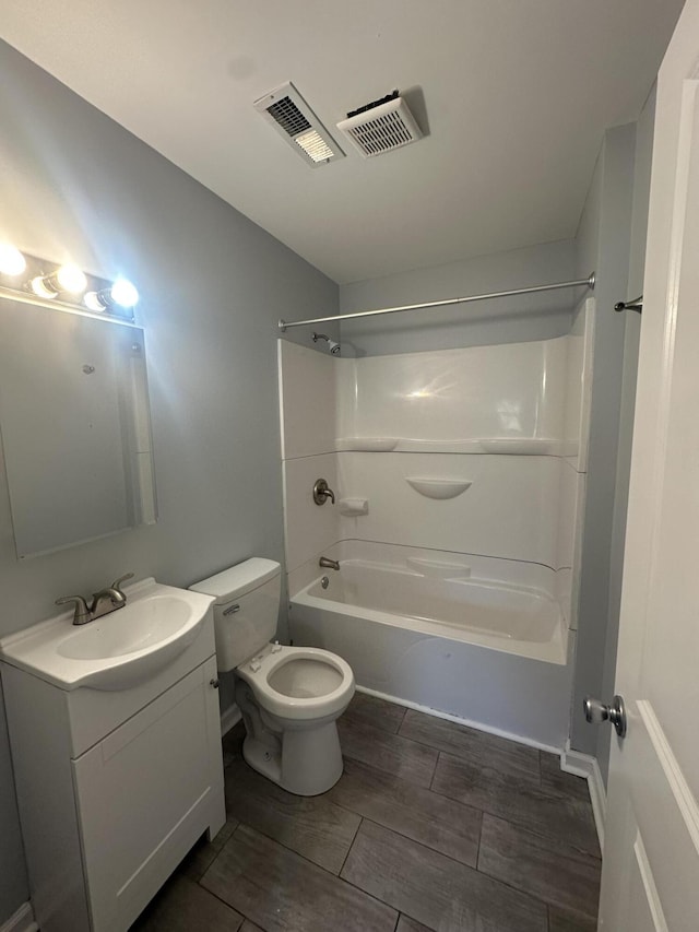 1626 9th St SE, Roanoke, VA 24013 - bathroom featuring vanity and bathing tub / shower combination