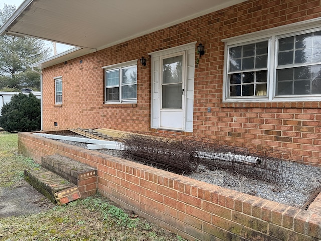 2612 Webster Rd, Roanoke, VA 24012 - entrance to property featuring crawl space and brick siding