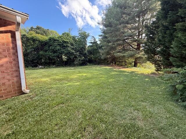 2612 Webster Rd, Roanoke, VA 24012 - view of grassy yard