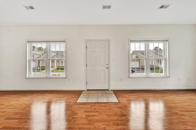 6617 Hartman Ct, Roanoke, VA 24019 - entrance foyer featuring wood finished floors and baseboards