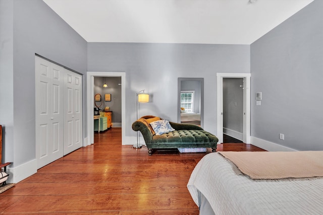 3150 Green Ridge Rd NW, Roanoke, VA 24019 - bedroom featuring wood finished floors and a closet