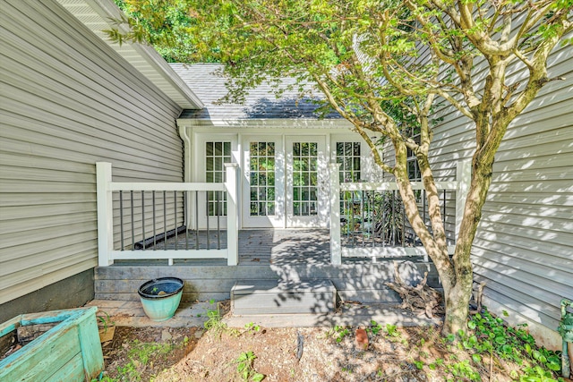 3150 Green Ridge Rd NW, Roanoke, VA 24019 - view of property exterior featuring roof with shingles